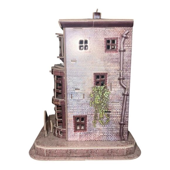 3D Puzzle Harry Potter Ollivanders Wand Shop 66 Pc 3D Jigsaw Assembled - Picture 5 of 9